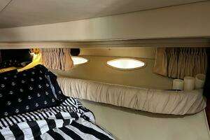 2000 Sea Ray 410 Sundancer thumbnail 40