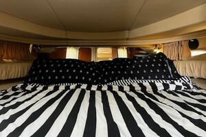 410 Master stateroom