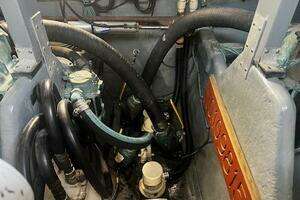 2000 Sea Ray 410 Sundancer thumbnail 7
