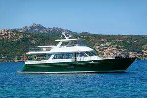 FRIVOLOUS 2019 Hunt Yachts  Yacht For Sale in  FL