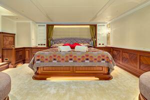 FRIVOLOUS 76ft Hunt Yachts Yacht For Sale