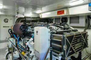 FRIVOLOUS 76ft Hunt Yachts Yacht For Sale