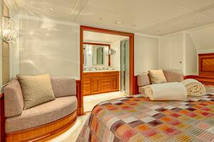 FRIVOLOUS 76ft Hunt Yachts Yacht For Sale