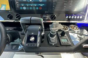 49FT (15.04M) AZIMUT