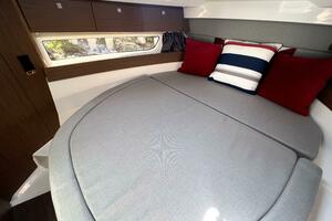 Relation Ship 29ft Jeanneau Yacht For Sale