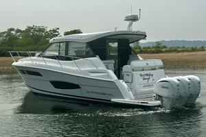 38FT (11.84M) REGAL