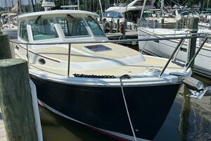 ISLANDER yacht for sale