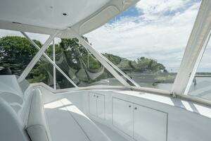 2001 Hatteras 50 Convertible thumbnail 17