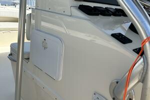 2008 Parker 2501 Center Console - Console