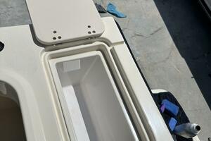 2008 Parker 2501 Center Console - Livewell