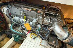 2002 Legacy 34 Express Twin Jet thumbnail 60