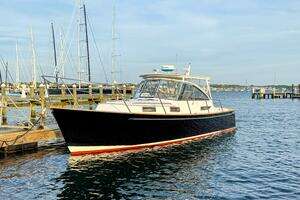2002 Legacy 34 Express Twin Jet thumbnail 1
