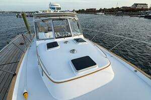 2002 Legacy 34 Express Twin Jet thumbnail 50