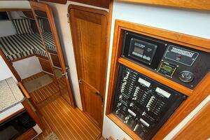 2002 Legacy 34 Express Twin Jet thumbnail 28