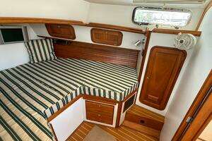 2002 Legacy 34 Express Twin Jet thumbnail 35