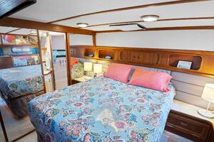 PerfectSeas 42ft Carver Yacht For Sale