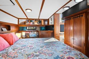 PerfectSeas 42ft Carver Yacht For Sale