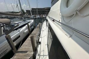 PerfectSeas 42ft Carver Yacht For Sale