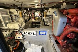 PerfectSeas 42ft Carver Yacht For Sale