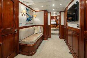 2001 Rayburn Custom Yachts Flush Deck thumbnail 33