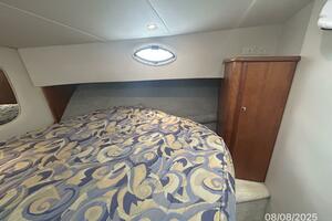 39' Silverton guest stateroom starboard