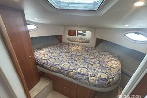 39' Silverton guest stateroom