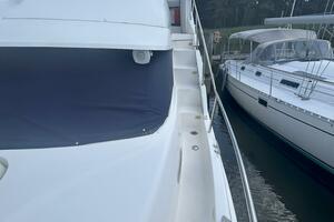 39' Silverton port side deck2