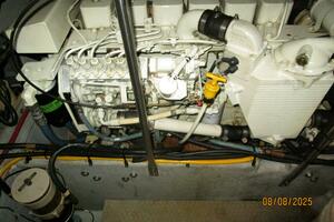 39' Silverton starboard main engine