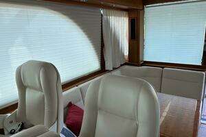 2022 Sabre 45 Salon Express thumbnail 18