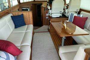 2022 Sabre 45 Salon Express thumbnail 13