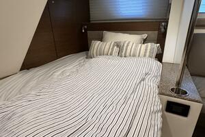 45FT (13.72M) CRUISERS YACHTS