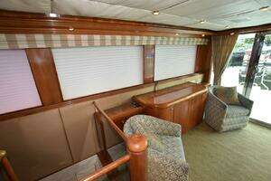 1998 Hatteras 74 Sportdeck thumbnail 17