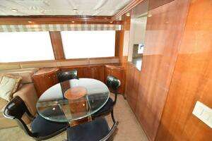 1998 Hatteras 74 Sportdeck thumbnail 15