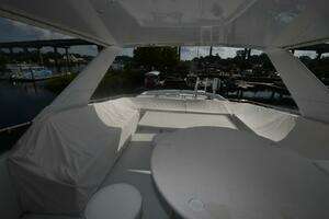 1998 Hatteras 74 Sportdeck thumbnail 28