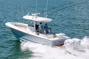 2022 Regulator 31 Dave 070