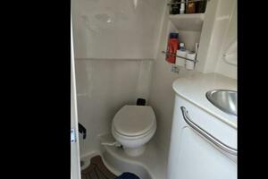 NO WOKE ZONE 33ft Sea Ray Yacht For Sale