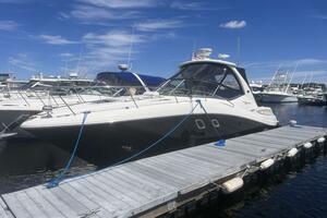 NO WOKE ZONE 33ft Sea Ray Yacht For Sale