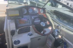 NO WOKE ZONE 33ft Sea Ray Yacht For Sale