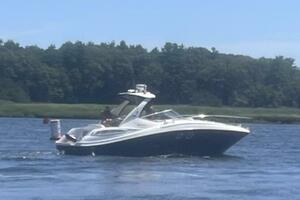NO WOKE ZONE 33ft Sea Ray Yacht For Sale