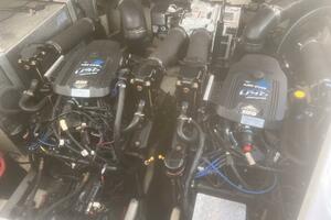NO WOKE ZONE 33ft Sea Ray Yacht For Sale