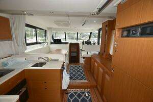 2023 Beneteau Swift Trawler 41 Fly thumbnail 17