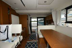 2023 Beneteau Swift Trawler 41 Fly thumbnail 13