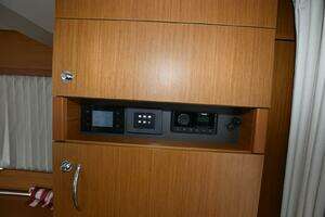 2023 Beneteau Swift Trawler 41 Fly thumbnail 18