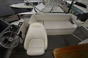 2023 Beneteau Swift Trawler 41 Fly thumbnail 34