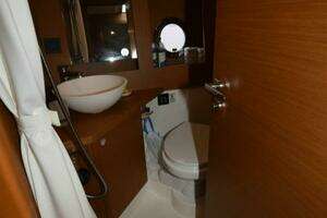 2023 Beneteau Swift Trawler 41 Fly thumbnail 8