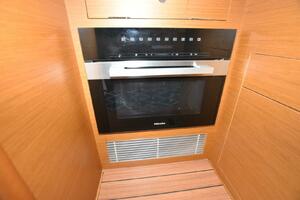 44FT (13.44M) BENETEAU
