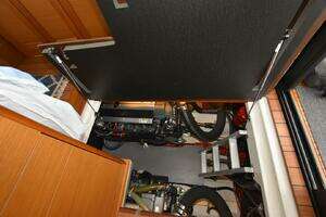 2023 Beneteau Swift Trawler 41 Fly thumbnail 23