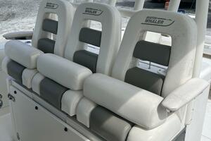 2014 Boston Whaler 350 Outrage Triple Helm Seating
