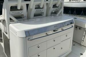 2014 Boston Whaler 350 Outrage Summer Kitchen Leaning Post c