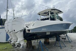 2014 Boston Whaler 350 Outrage Starboard Rear Quarter
